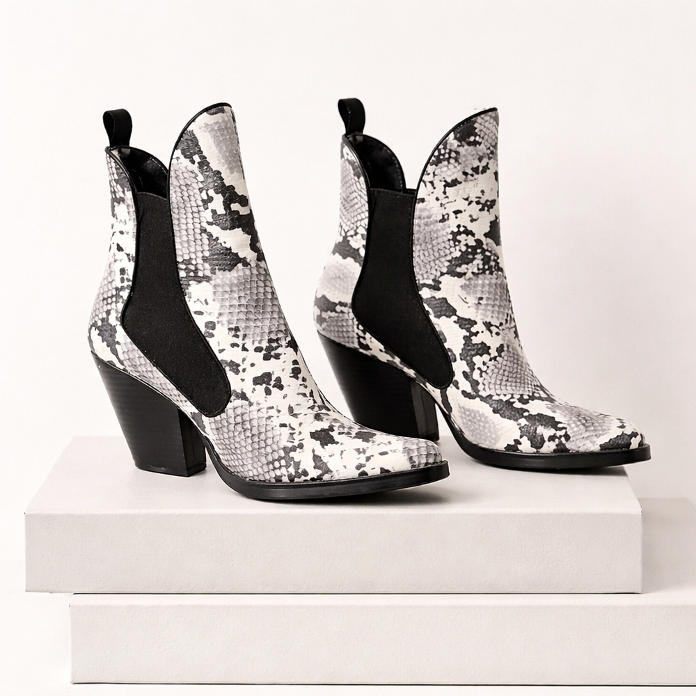 Zara Trafaluc Snakeskin Western Ankle Boots 39 Black White